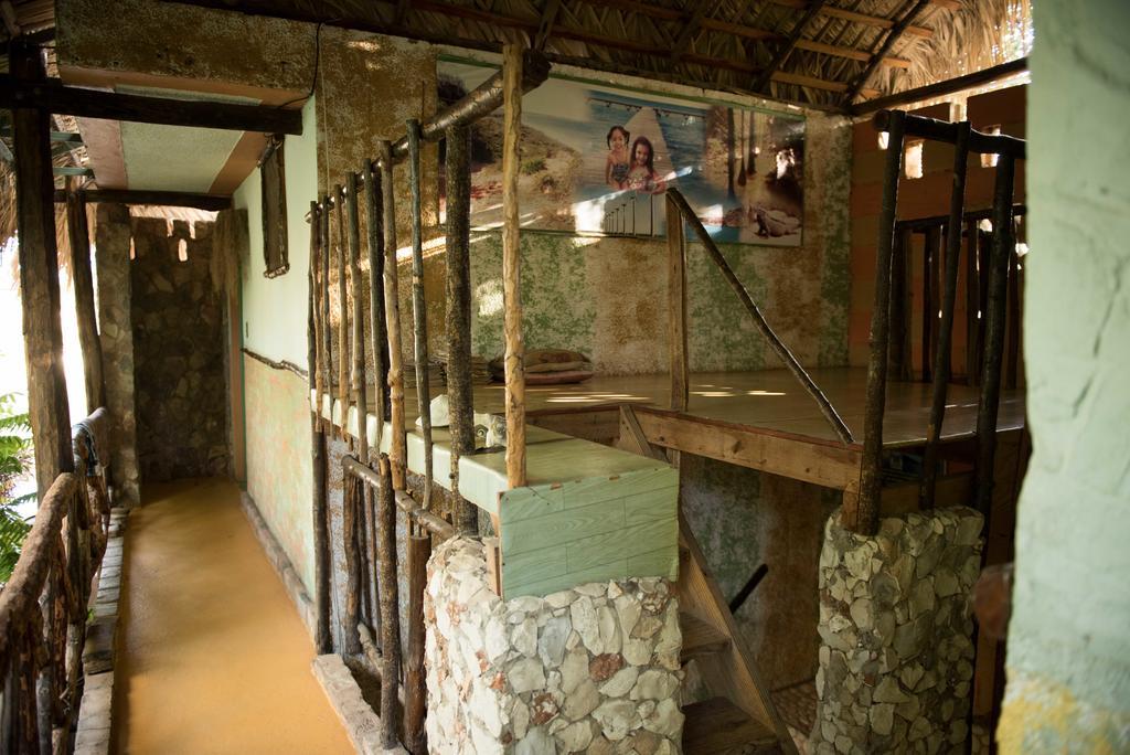 פדרנאלס Hostal Dona Chava מראה חיצוני תמונה