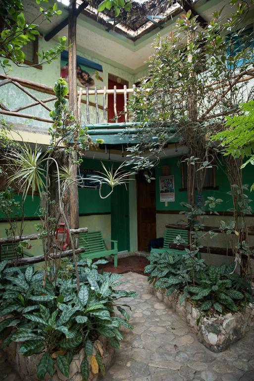 פדרנאלס Hostal Dona Chava מראה חיצוני תמונה