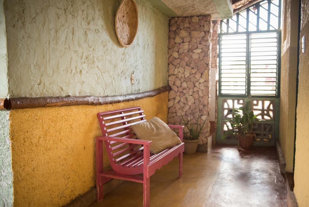 פדרנאלס Hostal Dona Chava מראה חיצוני תמונה