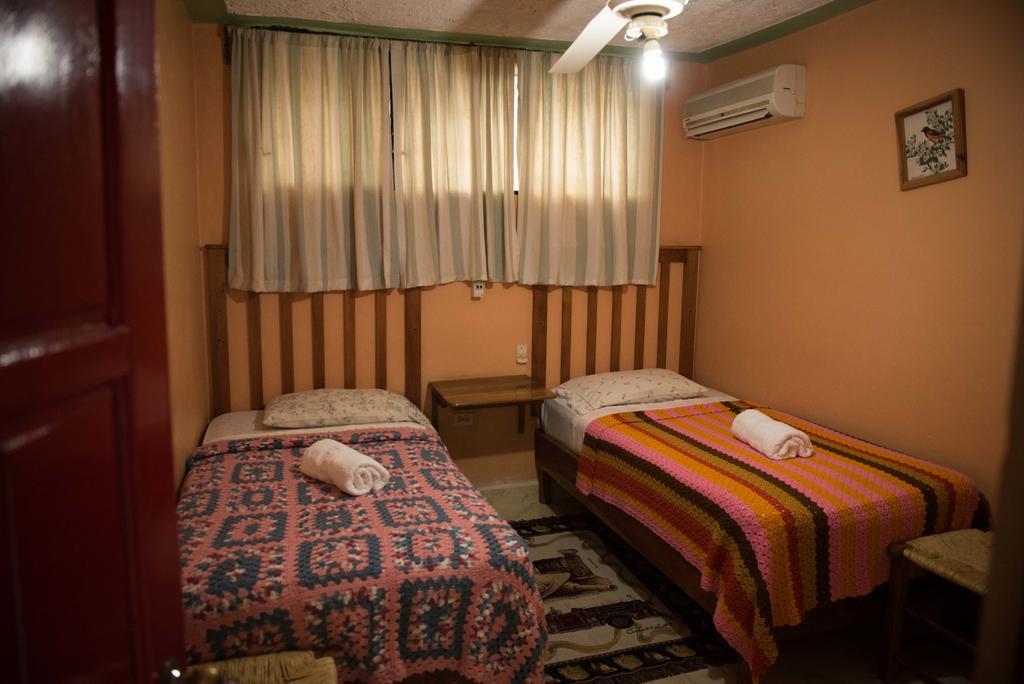 פדרנאלס Hostal Dona Chava מראה חיצוני תמונה